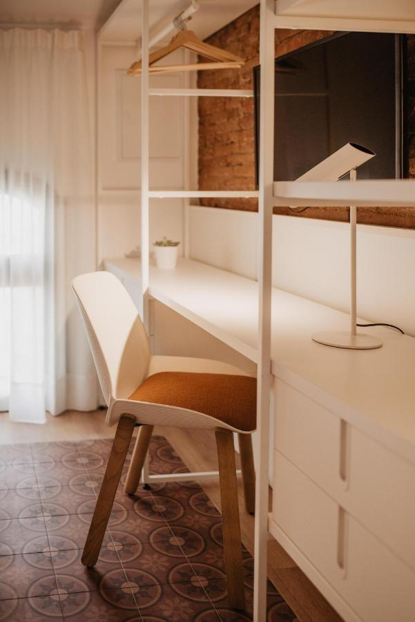 Petit Luxe Volta Bed & Breakfast Terrassa Exterior photo