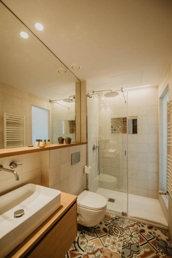 Petit Luxe Volta Bed & Breakfast Terrassa Exterior photo