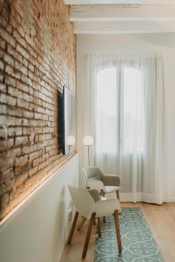 Petit Luxe Volta Bed & Breakfast Terrassa Exterior photo