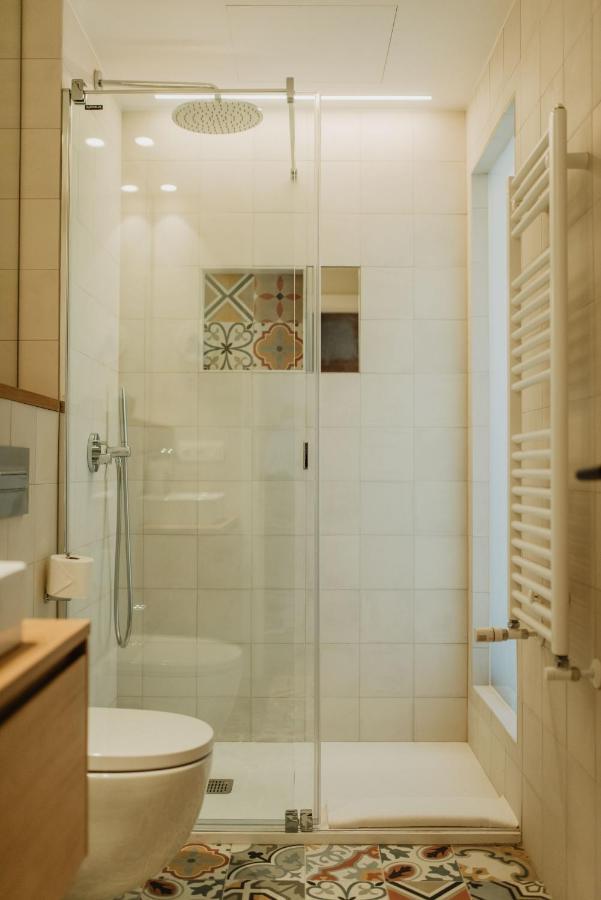 Petit Luxe Volta Bed & Breakfast Terrassa Exterior photo