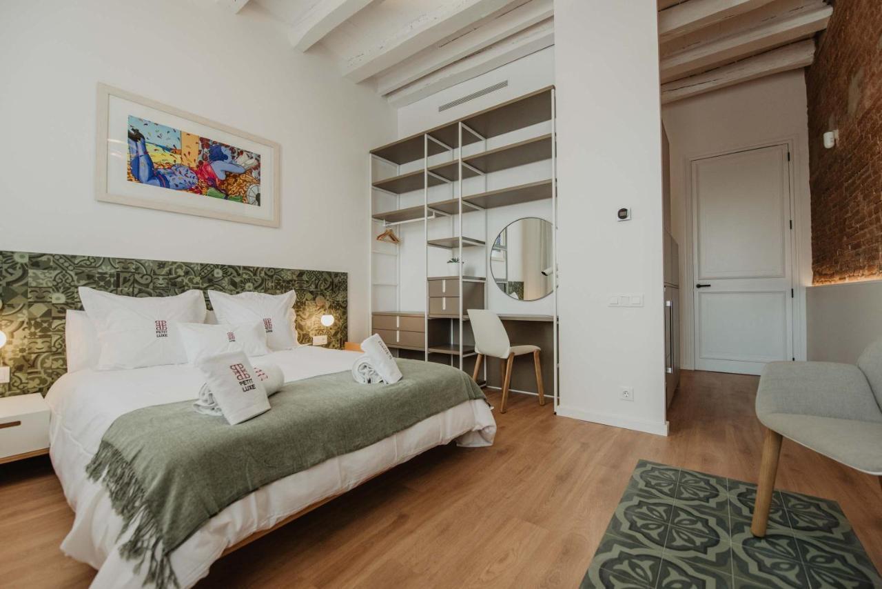 Petit Luxe Volta Bed & Breakfast Terrassa Exterior photo
